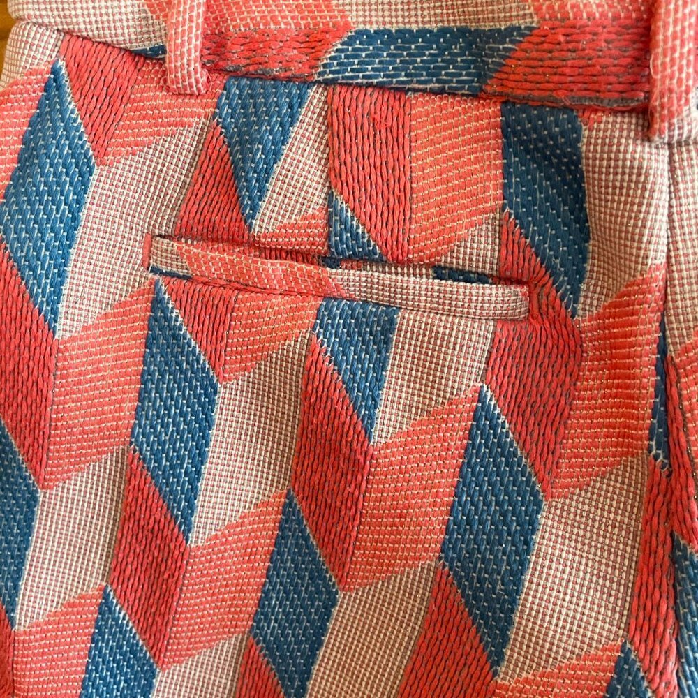 Ann Taylor Loft Riviera Chevron Shorts, size 00 - Picture 5 of 9